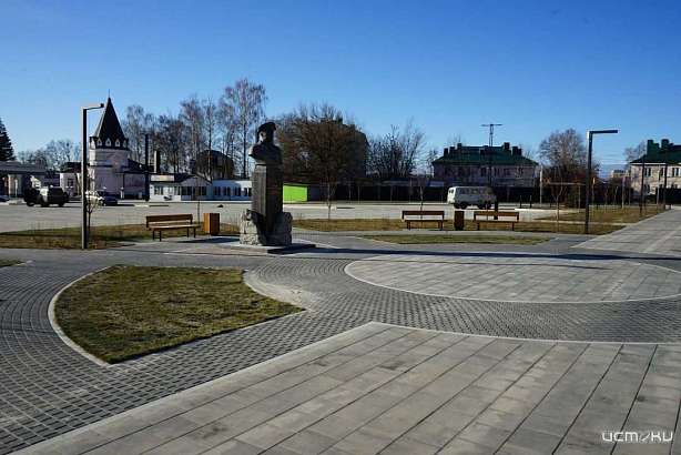 Благоустройство пл. Маршала Жукова в Орле завершилось