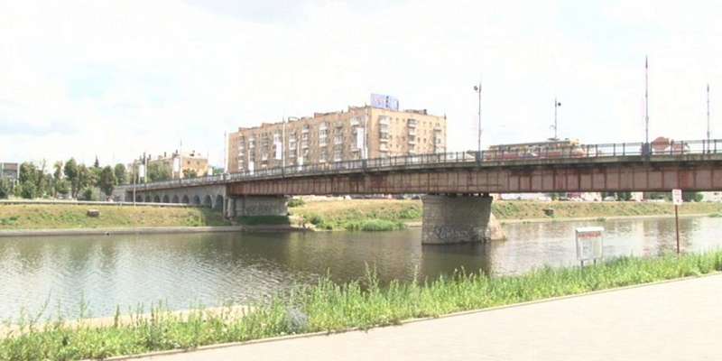 Под Красным мостом в Орле утонул 34-летний мужчина
