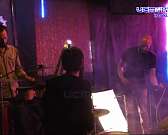 Концерт, он же репетиция. Орловская группа (the)Dead Elvis по субботам проводит необычные встречи с поклонниками. Желающих приглашают в музыкальную ст...