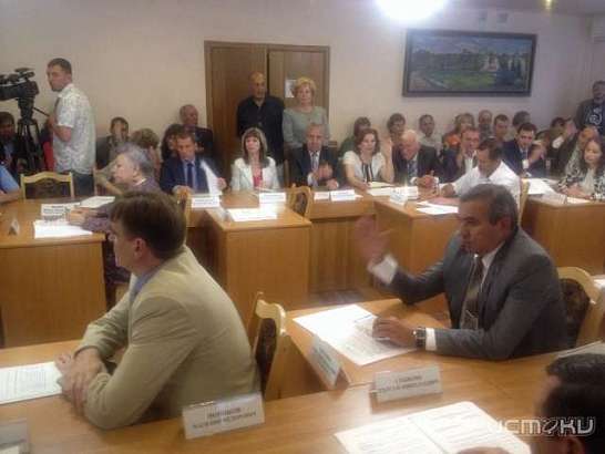 Аппарат горсовета сократится на треть