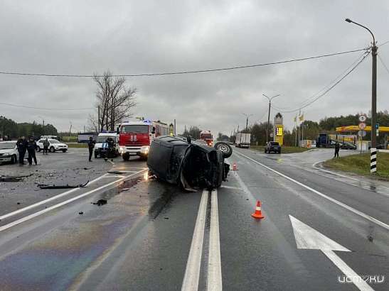 На орловской трассе в лобовом столкновении погиб пожилой водитель