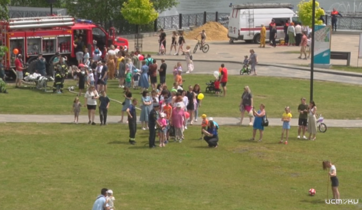 Завтра отмечаем День защиты детей