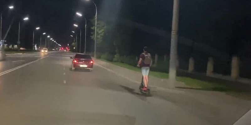 Электросамокат перенес Лежнева в европейский город