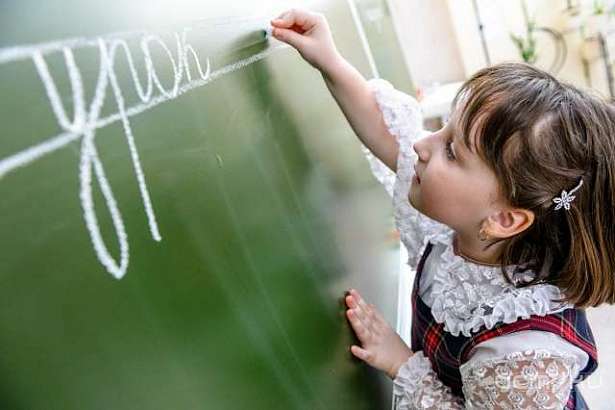 В школах Орловской области планируют ликвидировать двухсменку