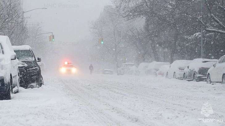Штормовое предупреждение! На Орловщине прогнозируется выпадение очень сильного снега, метель и снежные заносы