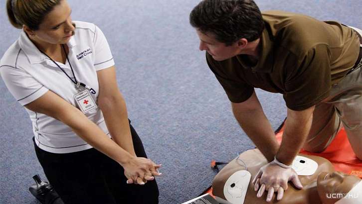 Орловские спасатели и добровольцы провели занятие в «школе волонтеров»