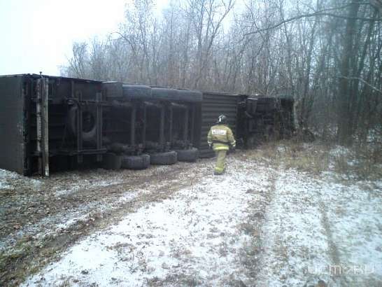 В Троснянском районе «МАЗ» съехал в кювет