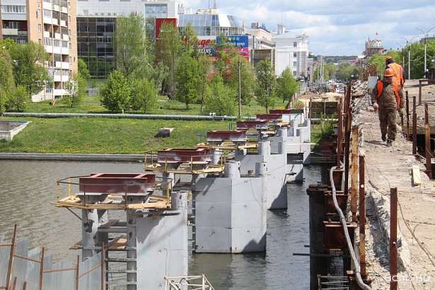 В Орле пешеходное движение по временной переправе у Красного моста планируют запустить ко Дню города