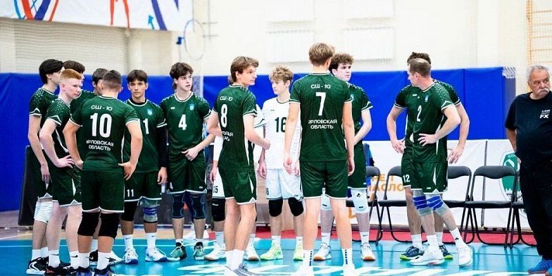 Орловские волейболисты из спортшколы № 10 провели матчи первого тура в Первой лиге ЦФО