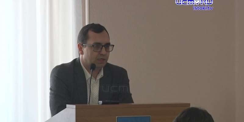 Для россиян День защитника отечества - еще один повод вспомнить о мужестве наших предков в годы Великой Отечественной войны. Депутаты орловского город...