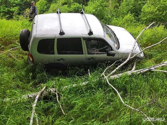 На Орловщине по дороге в больницу умер водитель съехавшего в кювет авто