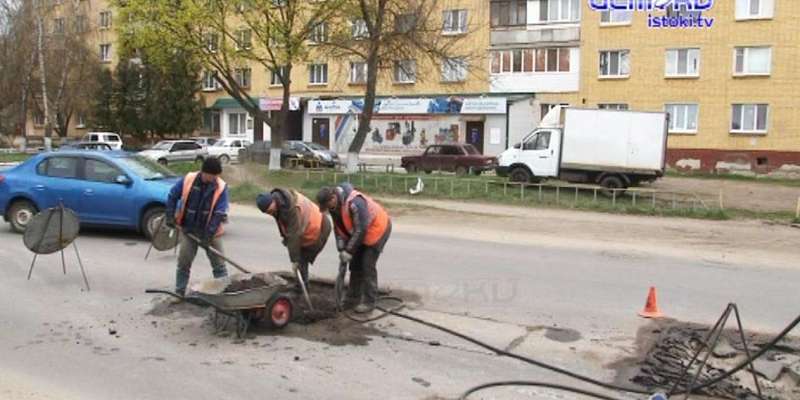 Дороги дорогие, а ремонт эфемерный: как в Орле латают дорожные ямы