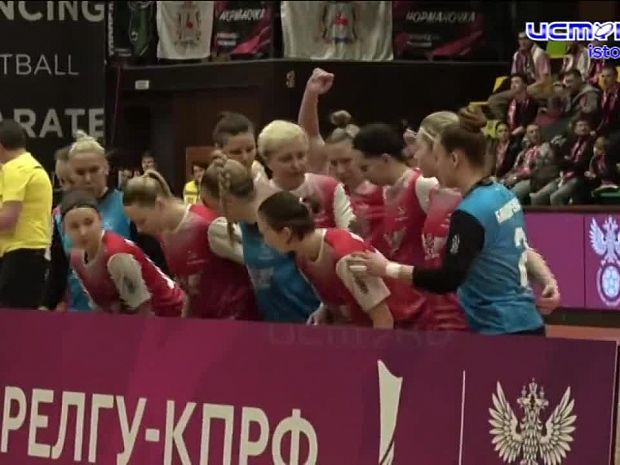 Сезон контрастов получился у орловских девчонок-футболисток. Подведем его итоги