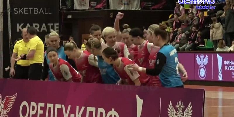 Сезон контрастов получился у орловских девчонок-футболисток. Подведем его итоги