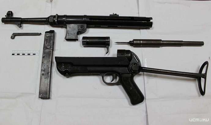 В Орле осудили членов ОПГ за незаконную торговлю оружием