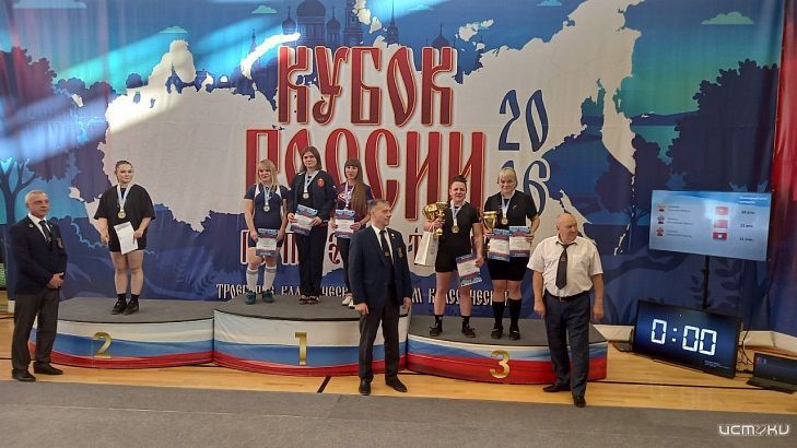 Орловские силачки успешно выступили в Ельце