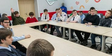 Железнодорожники провели урок безопасности для студентов Орла