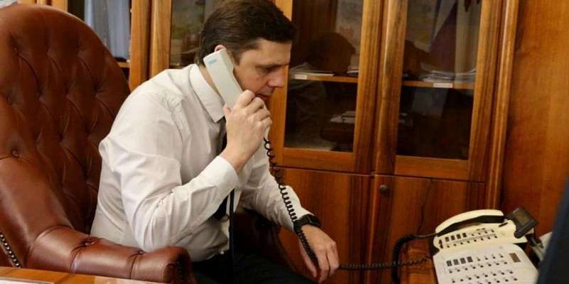 Губернатор лично обзвонил ветеранов и поздравил с наступающим Днем Победы 