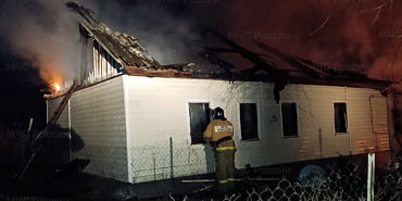 В Орловской области короткое замыкание стало причиной пожара дома