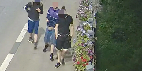 На Герценском мосту в Орле подростки испортили кашпо с цветами