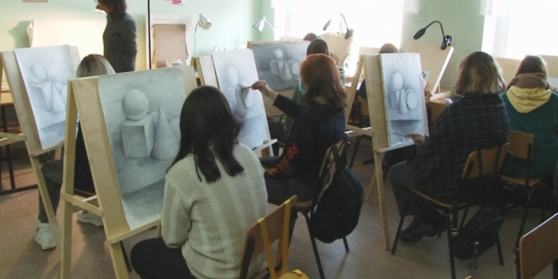  Почти 60% выпускников 9-х классов в Орловской области продолжают обучение по программам среднего профессионального образования