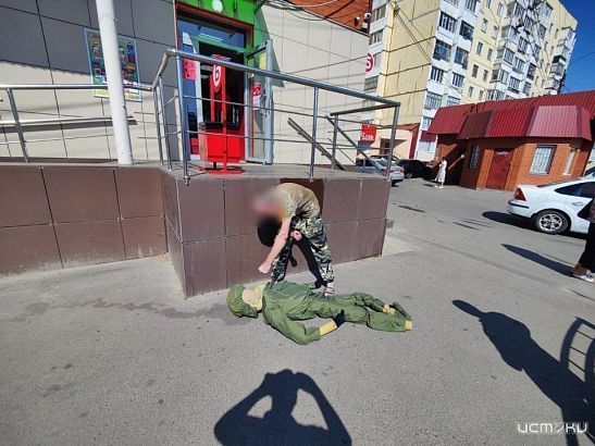 Забил до смерти 