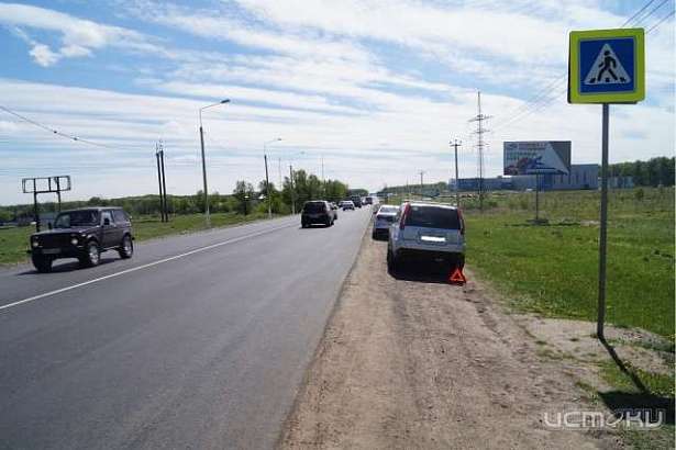 Под Орлом водитель иномарки сбил бабушку