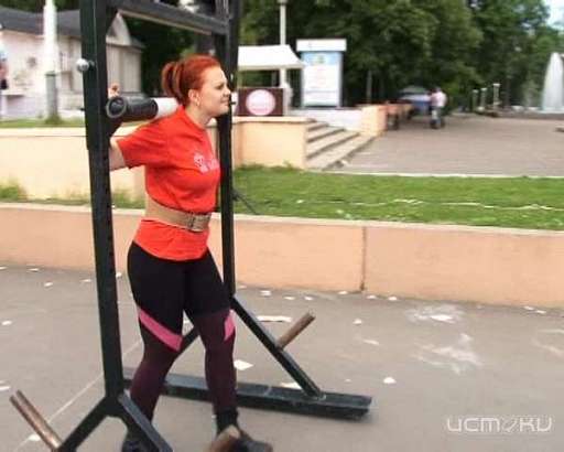 Сильные не только духом! В городском парке Орла состоялось "Шоу рекордов" по силовому экстриму 