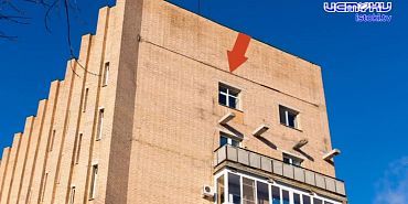 В марте орловчан огорошила печальная новость: часть склона в ландшафтном парке Дворянское гнездо обвалилась прямо на пешеходную дорожку