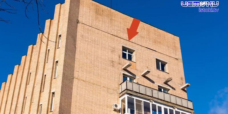 В марте орловчан огорошила печальная новость: часть склона в ландшафтном парке Дворянское гнездо обвалилась прямо на пешеходную дорожку