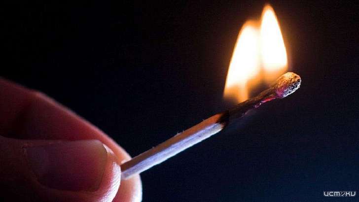 20-летний житель Орловщины украл продукты из магазина и поджег его