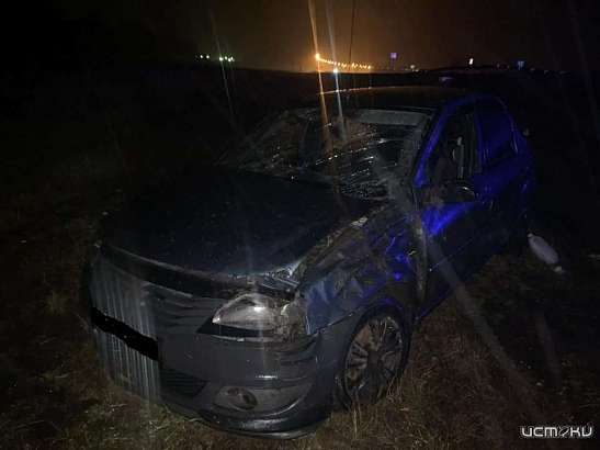 Под Орлом автомобилист на «Рено» слетел с дороги и опрокинулся