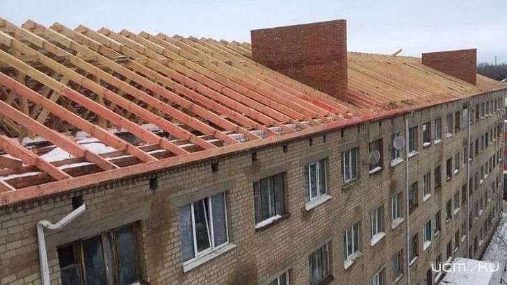 Во Мценске к концу февраля восстановят два пострадавших от пожара дома