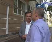 Грязные фасады магазинов и заболевшие клены: чиновники вышли из кабинетов на улицы Орла