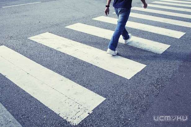 Внимание: розыск! В Орле водитель сбил мужчину на зебре и скрылся с места ДТП