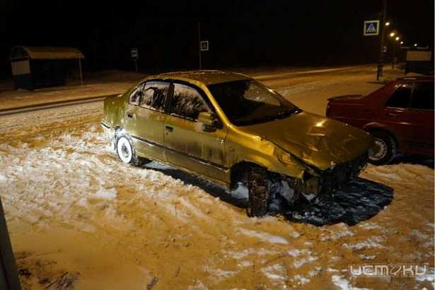 На трассе в Орловской области иномарка оказалась в кювете