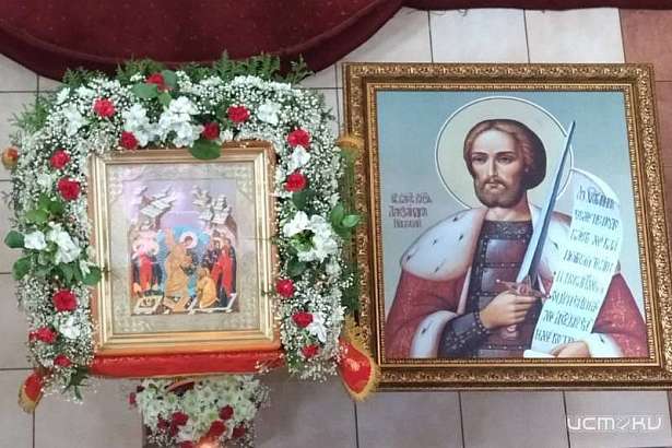 Казаки подарили икону Орловскому храму 