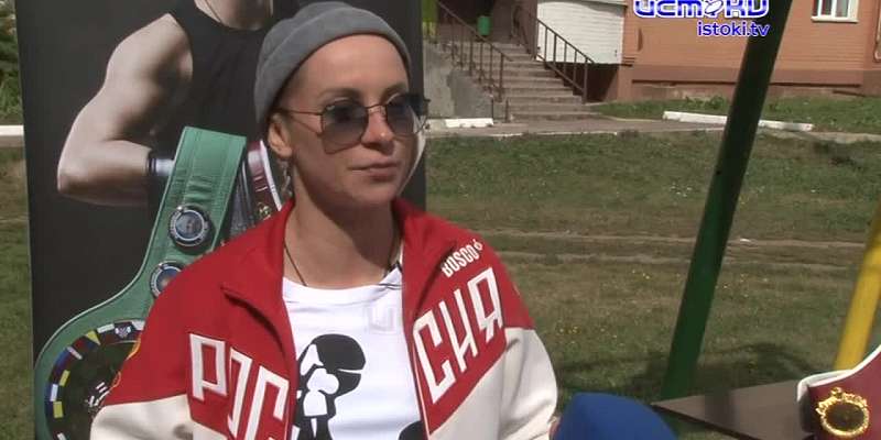 Мастер-класс от именитой спортсменки: наш город посетила двукратная чемпионка мира по боксу среди профессионалов Анна Левина
