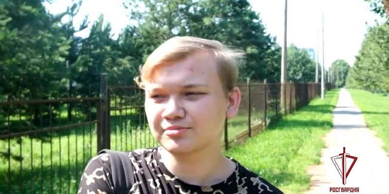 В рамках проекта «Россия - страна героев!» орловские росгвардейцы рассказали о подвиге прапорщика милиции Алексея Скворцова