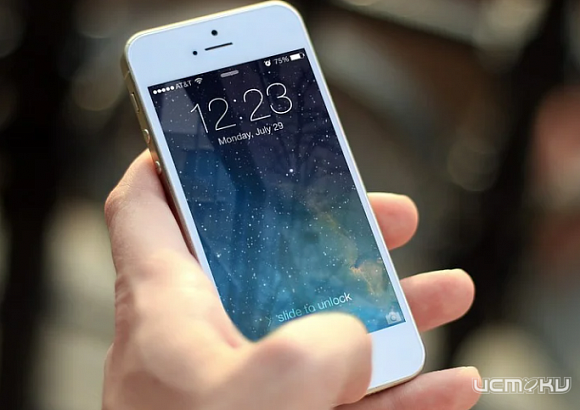 Орловчанка оставила таксисту свой телефон в качестве залога. Знакомый девушки вернул гаджет и перепродал устройство Орловчанка оставила таксисту свой телефон в качестве залога. Знакомый девушки вернул гаджет и перепродал устройство