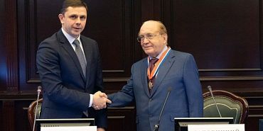 У ректора МГУ теперь есть орловский памятный знак 