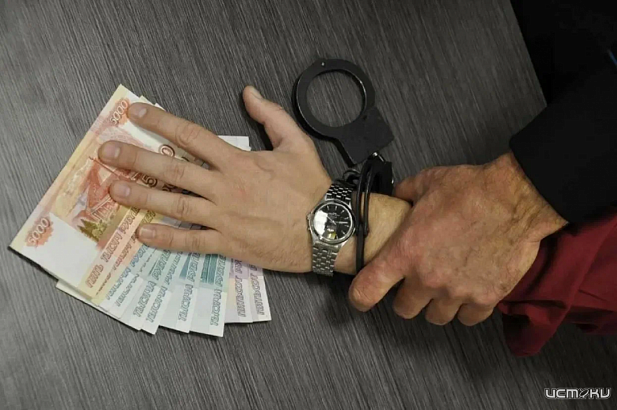 Экс-эксперт дорожного хозяйства проведет 15 лет в колонии за взятки на 10,2 миллионов