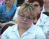 Танцы, песни и игры на гитаре. Как в областной больнице поздравили женщин с 8 Марта