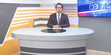 Анонс "Оперативный Эфир"   В Орле отметили День знаний, наши футболисты сразились с командой из Пензы, в областном центре прошла выставка товаров от местных производителей – об этом в «Оперативном эфире»