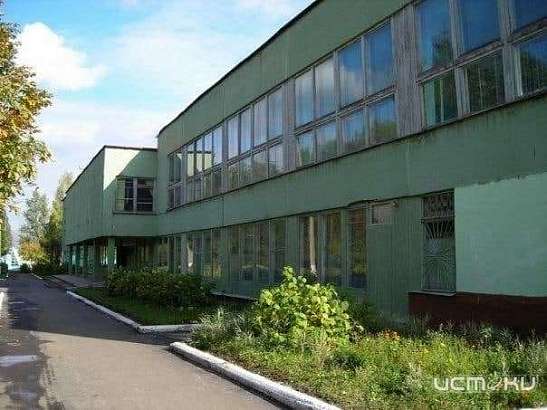 В Орле крышу лицея №28 отремонтируют за 1,2 млн рублей