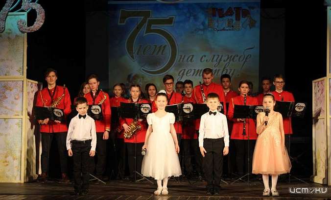 Орловскому театру кукол – 75 лет