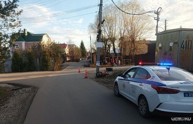 «Недетское» ДТП в Орле: в Лужках две девочки-подростка на мотоцикле сбили ребенка