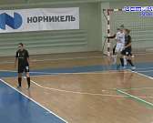 Женская мини-футбольная команда "ОрелГУ-КПРФ" в рамках Чемпионата России в родных стенах дала бой действующему чемпиону страны