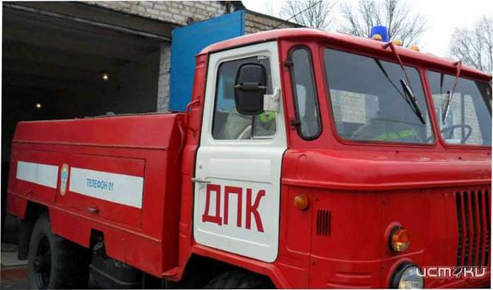 От огня в Орле спасли иномарку и мотоцикл