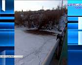 И всё же она существует. На улицах Орла появилась коммунальная техника, жители заметили слив нечистот в Оку возле моста, который ведёт к озеру Светлая...